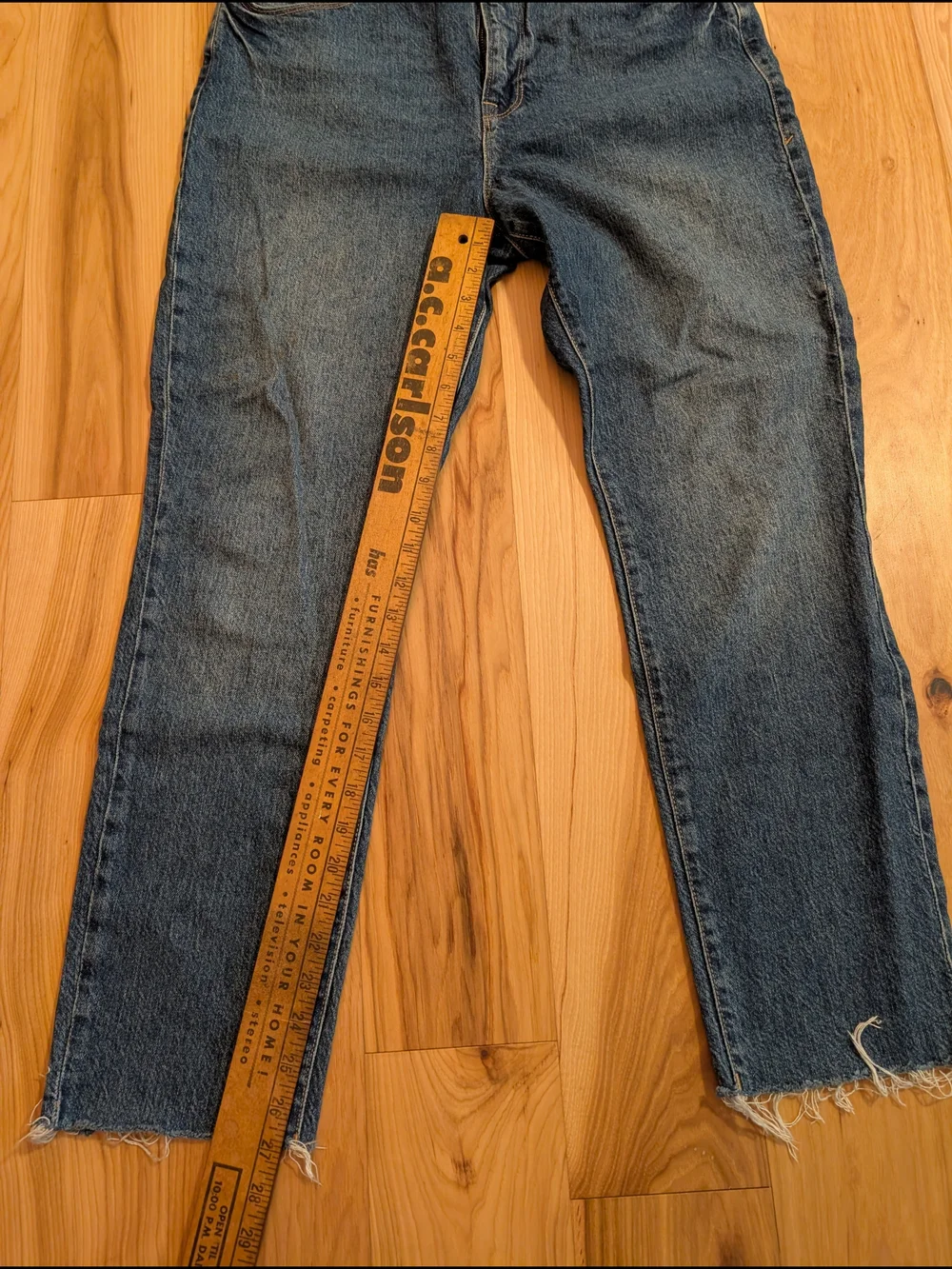 GOOD AMERICAN High Rise Straight Leg Jeans Women's Size 14 / 32